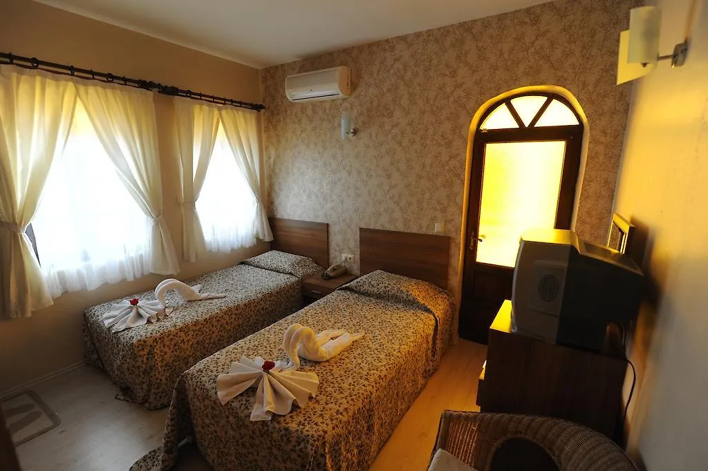Og-Erim Hotel كوشاداسيه 2*,  تركيا