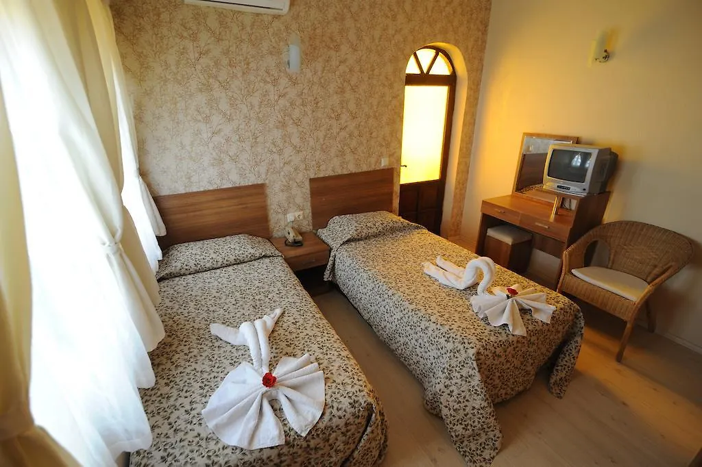 Og-Erim Hotel كوشاداسيه