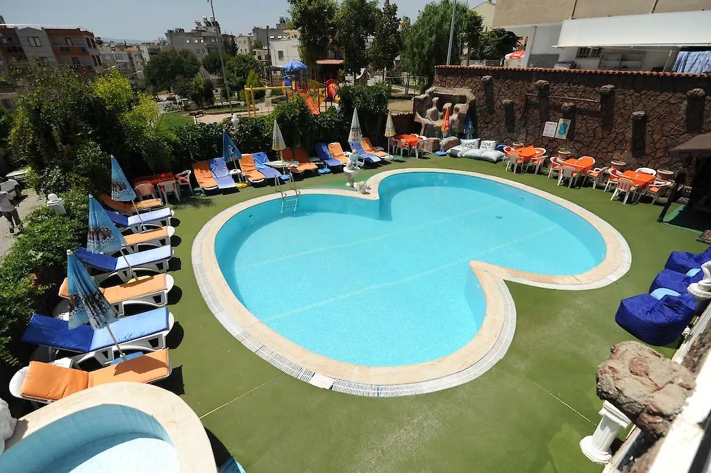Og-Erim Hotel كوشاداسيه 2*,