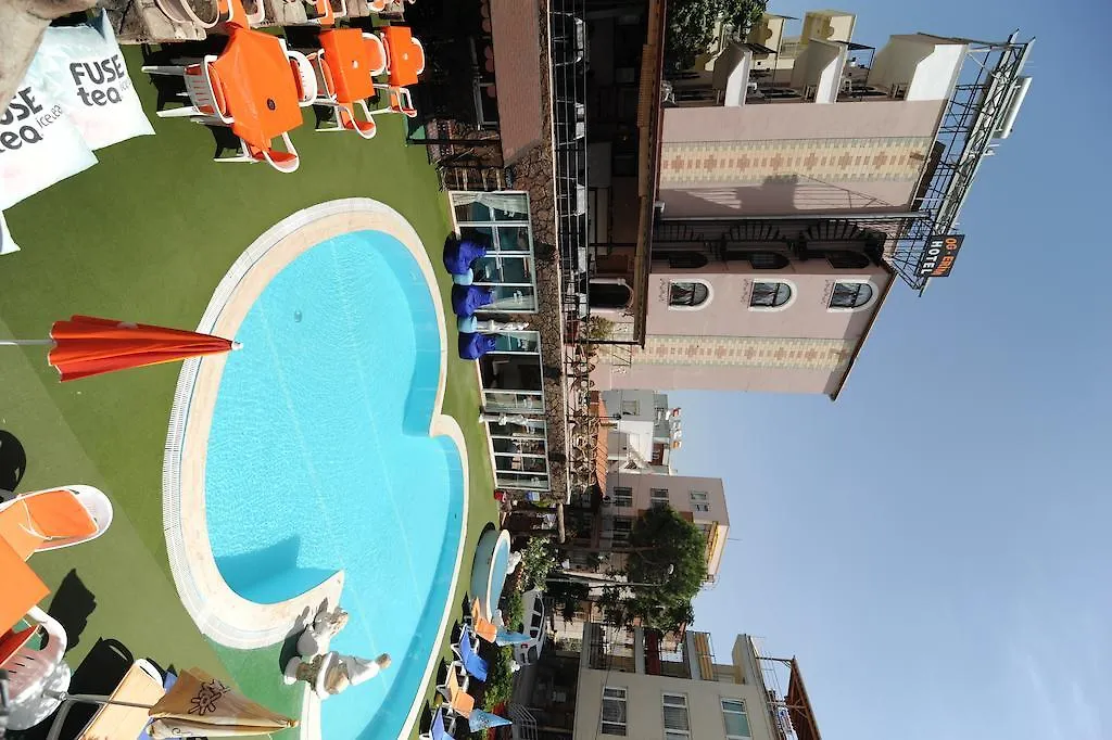 Og-Erim Hotel كوشاداسيه