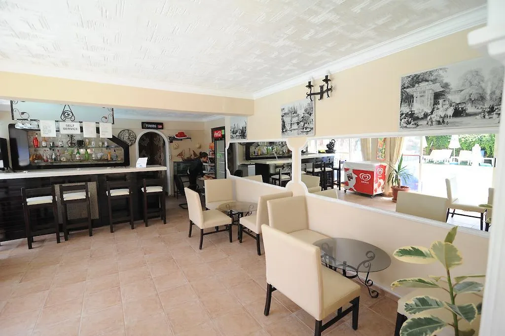 Og-Erim Hotel كوشاداسيه