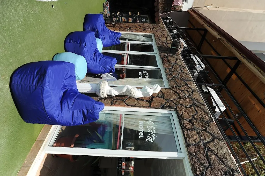 Og-Erim Hotel كوشاداسيه 2*,