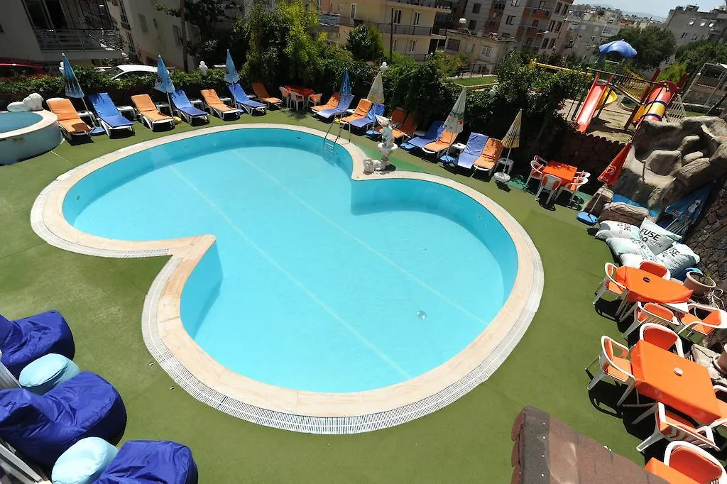 Og-Erim Hotel كوشاداسيه