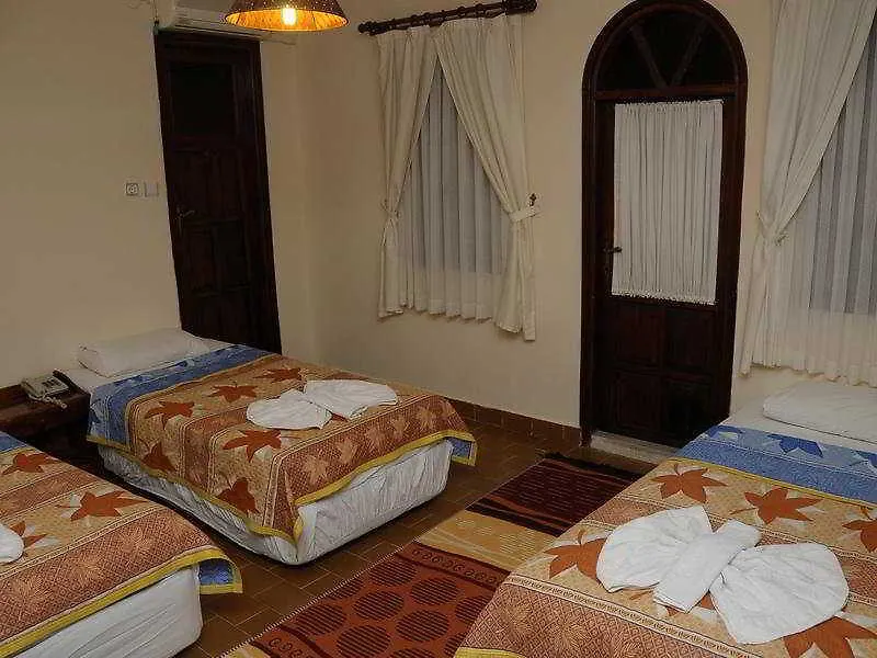 Og-Erim Hotel Κουσάντασι