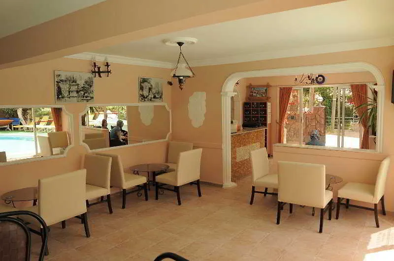 Og-Erim Hotel Κουσάντασι