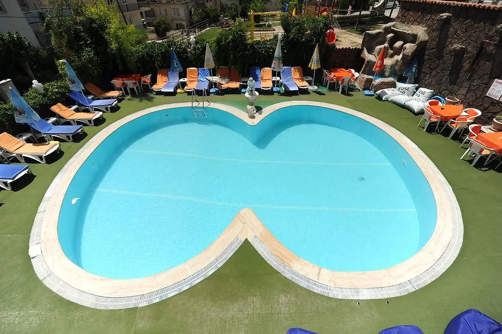 Og-Erim Hotel Κουσάντασι