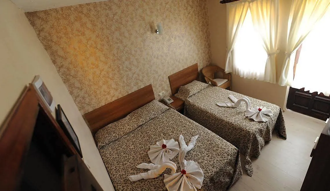 Og-Erim Hotel Κουσάντασι